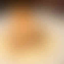 עם ההגעה לקינוחים היינו כבר מפורקים, אבל הם היו כל כך טעימים שהיה ממש קשה לשחרר. מוס שוקולד עשיר (44 ₪), קראמבל קקאו, מוס מריר, שמן זית ומלח ים, שנטי מסקרפונה וניל וטוויל פולי קקאו. פחזניות אגוזי לוז וניל (42 ₪), פחזניה במילוי קרם אגוזי לוז, פרלינה לוז ואגוזים מקורמלים ברוטב קרם אנגלז וניל. זיגו קפה. zygo cafe. האתר של יובי עם כל מה שיאמ, היכנסו וגלו את המסעדות שיובי הכי אהבה ושכל יום בלעדיהן הוא יום מבוזבז, אתר ביקורת מסעדות שף מפיה של לקוחה רעבה במיוחד. Yuvi Yam.