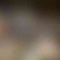 הגעתי ללילה בירושלים ואת ארוחת הערב סגרתי במסעדת ג׳קו סטריט, של השף זכאי חוג׳ה. המסעדה הראשונה שפתח, מאז פתח גם את סופר המזרח והיד עוד נטויה. היא גם זכתה ממש לאחרונה בפרס המסעדה הכשרה הטובה בישראל, ולגמרי מגיע. זאת מסעדה כשרה שהיא הרבה מעבר לכשרות. מעוצבת, מרשימה, עוצרת נשימה, מטבח פתוח מלא בעשייה, שירות נהדר של כלל המעורבים (במיוחד של שחר המלצר שלנו) ומוסיקה ישראלית לאורך כל הארוחה שמאוד מאוד אהבתי. יובי יאמ. JACKOS STREET. ג'קו סטריט הבלוג של יובי עם כל מה שיאמ, היכנסו וגלו את המסעדות שיובי הכי אהבה ושכל יום בלעדיהן הוא יום מבוזבז, בלוג ביקורת מסעדות שף מפיה של לקוחה רעבה במיוחד. Yuvi Yam.