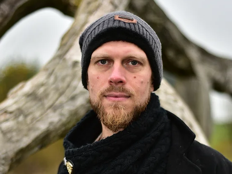 Holger Neu - Bass