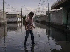 La ciudad que se inunda mientras busca agua