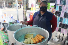 De tamales, tlayudas y doraditas; ser vendedor ambulante en México
