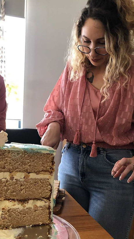 me%2520cutting%2520a%2520cake_edited_edited.jpg