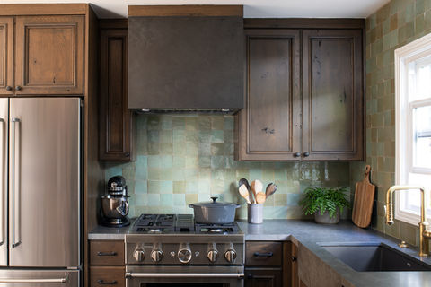 KellyMartin_Moore_MeghanBobPhoto_KitchenStraight_V2_WEB.jpg