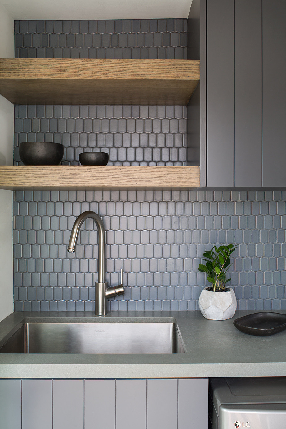 Ann Sacks Tile in Los Angeles Laundry Room