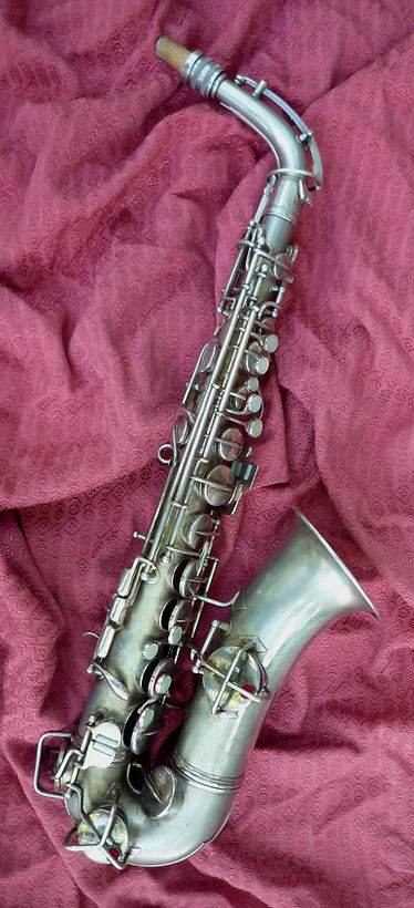 228987 Conn alto New Wonder II Saxophone shop Nicolas Trefeil alto saxophones used vintage boutique