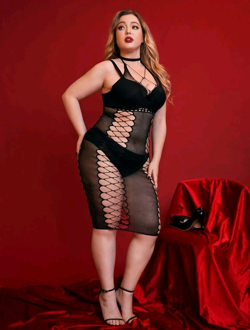 Thumbnail: Cut-Out Criss-Cross Dress (0773)