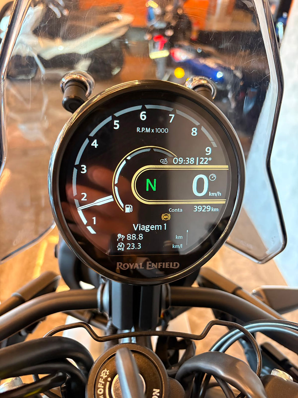 Miniatura: ROYAL ENFIELD HIMALAYAN 450 KAMET WHITE