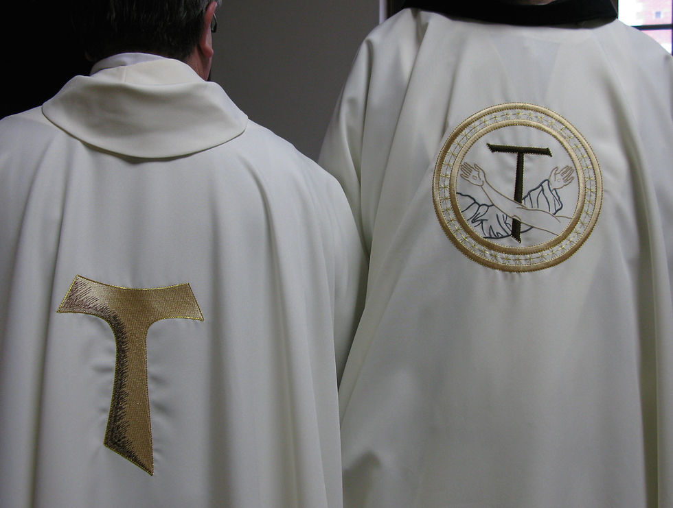 Franciscan Coat of Arms Tau.jpg