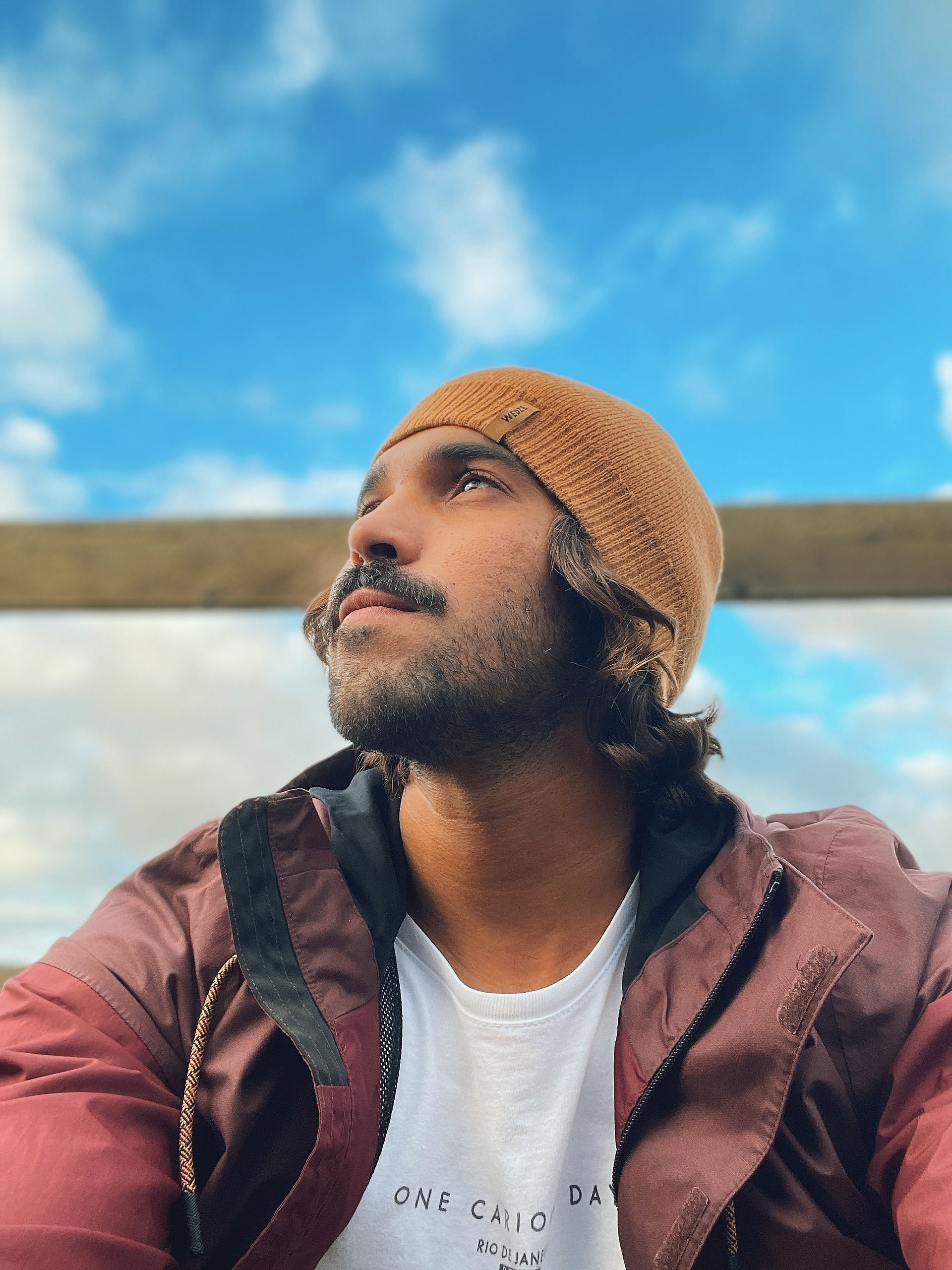 Gabriel Lannes em camping em Friburgo