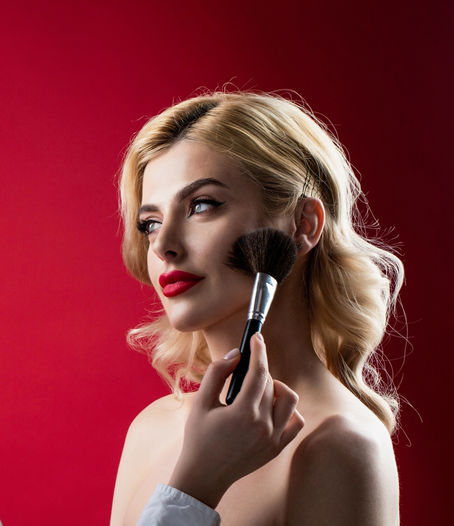 PROFESSIONAL MAKE-UP