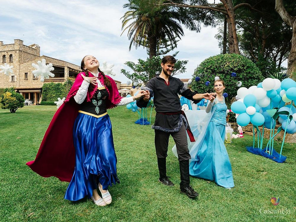 Let your little princess experience the magic of a Frozen-themed birthday party in Barcelona & Costa Brava. #FrozenParty #WinterWonderland #KidsBirthday
