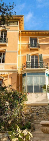 Real estate for sale in the Sarria area of Barcelona by Hilton Real Estate.