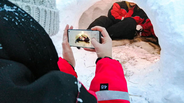 Discover the Arctic Wilderness. Snow Igloo Building in Lapland Finland (Lapland) with Scandinavian Travel Group.
Our "Build Your Own Snow Igloo" tour takes place amidst the tranquil and breathtaking nature of Levi, Finland (Lapland). As you venture into the winter wonderland, you'll find yourself captivated by the serene beauty of the surroundings. The building spot is carefully selected to offer the perfect setting for this unique activity.