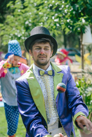 Joyful Circus for a Children's Birthday Celebration | Casamiga Events. Step right up to a vibrant circus-themed birthday party! Experience the magic and excitement with Casamiga Events in Barcelona & Costa Brava. #CircusBirthday #KidsParty #EventPlanning