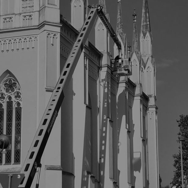 Bild einer Dachpflege eines Altbaus