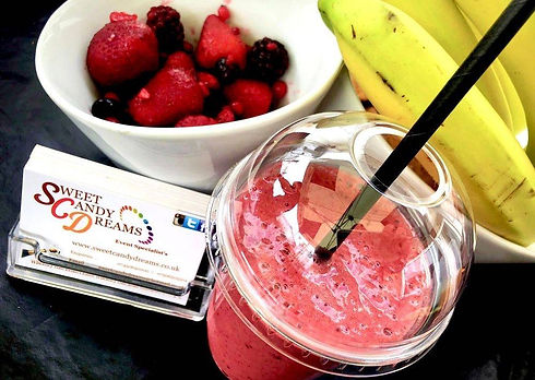 Fruit smoothie bar hire.jpg