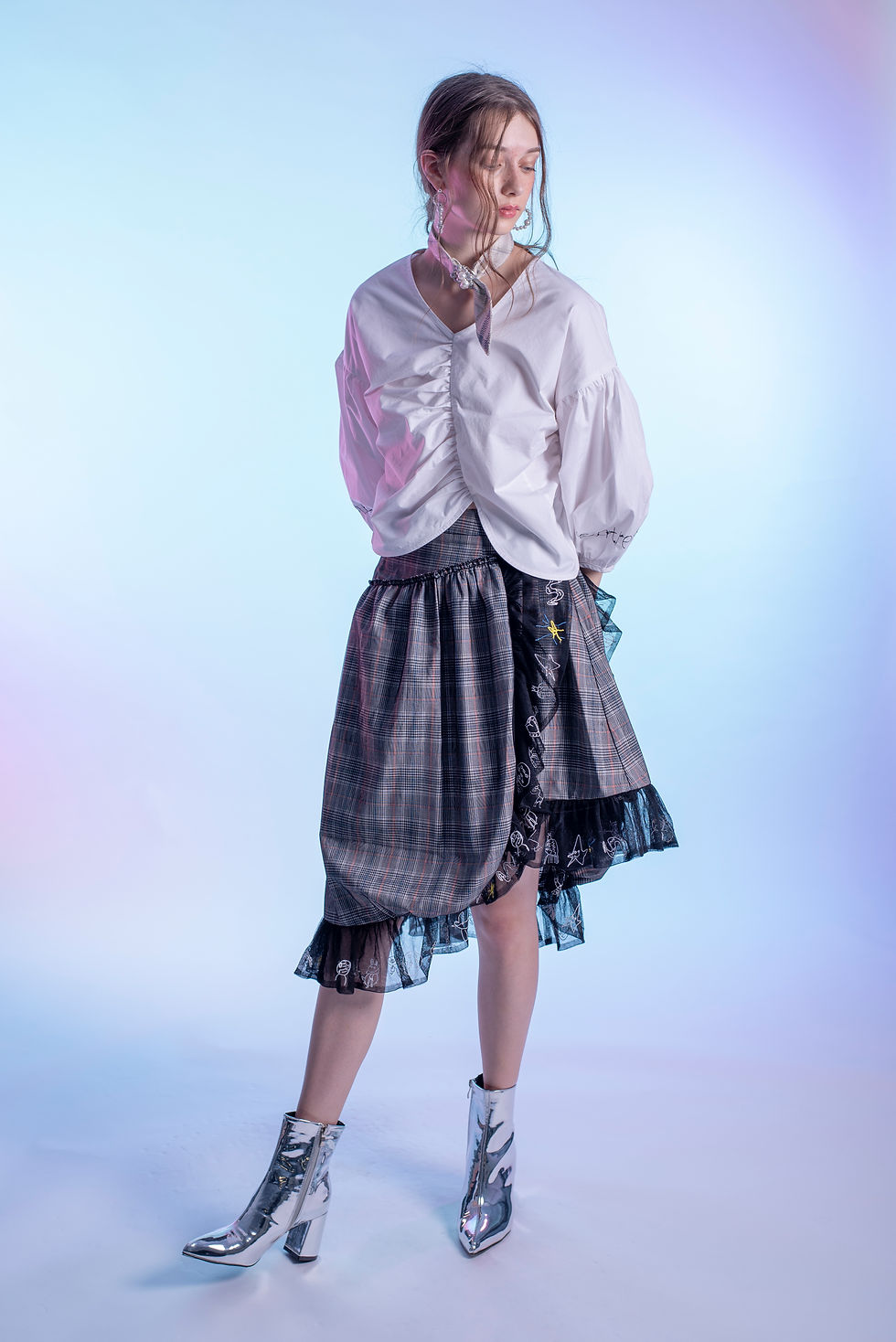 Thumbnail: Black drawing embroidered check tulle asymmetric cocoon skirt