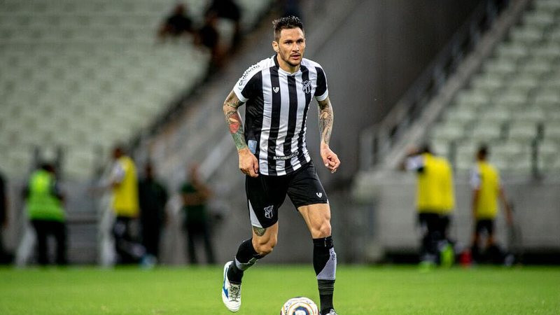 Thiago Panussat jogando pelo Ceará. (Foto: CearaFC)