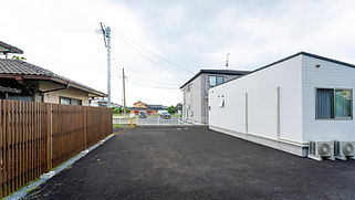 カピリナ駐車場09.jpg