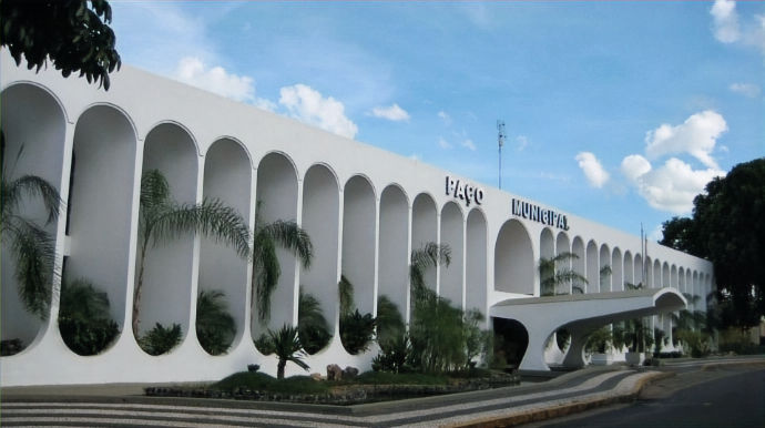 O Tribunal de Justiça de São Paulo (TJ-SP) determinou que a Prefeitura de Tupã extinga 104 cargos comissionados, decisão expedida em março de 2024