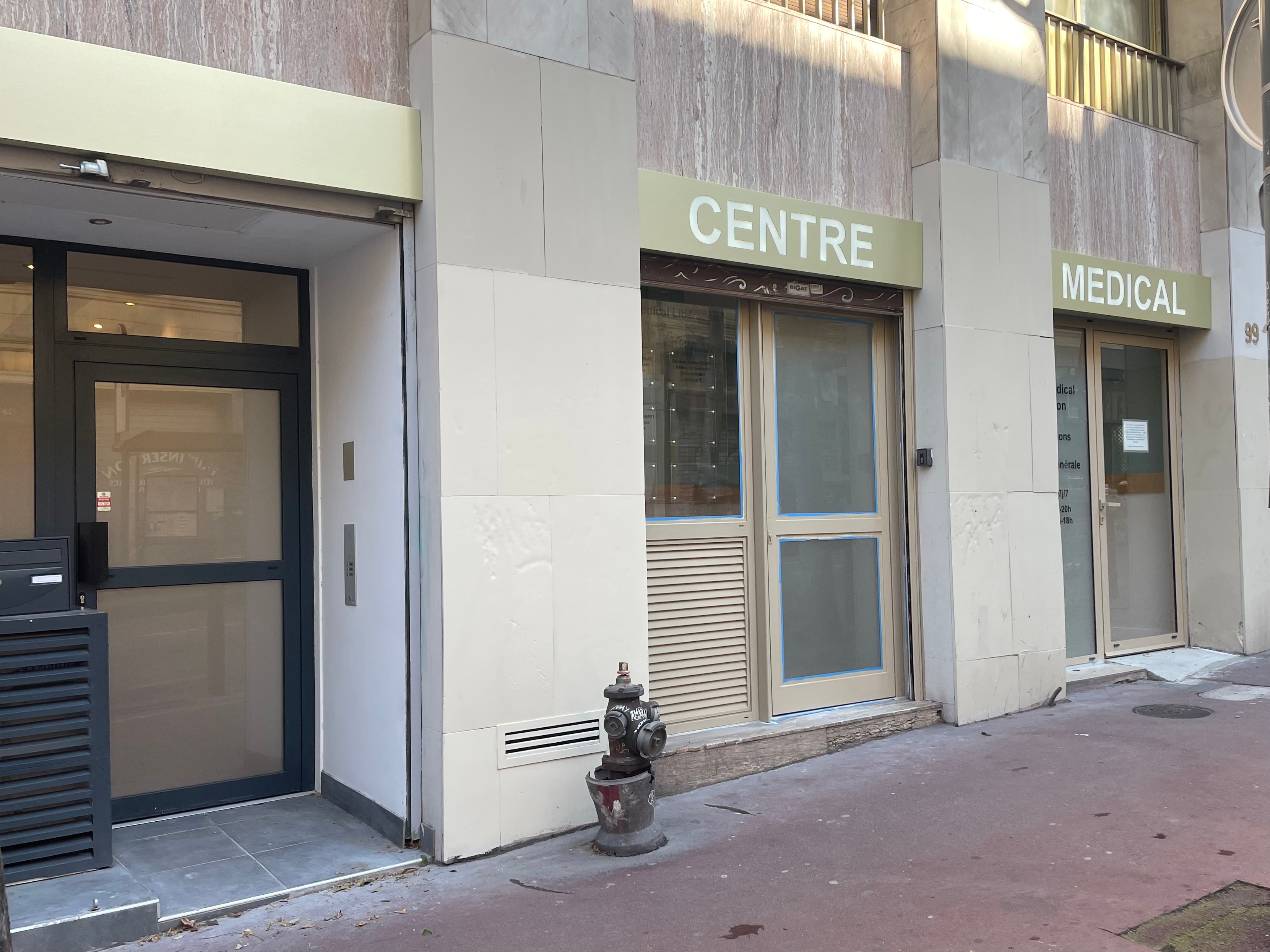 devanture centr médical