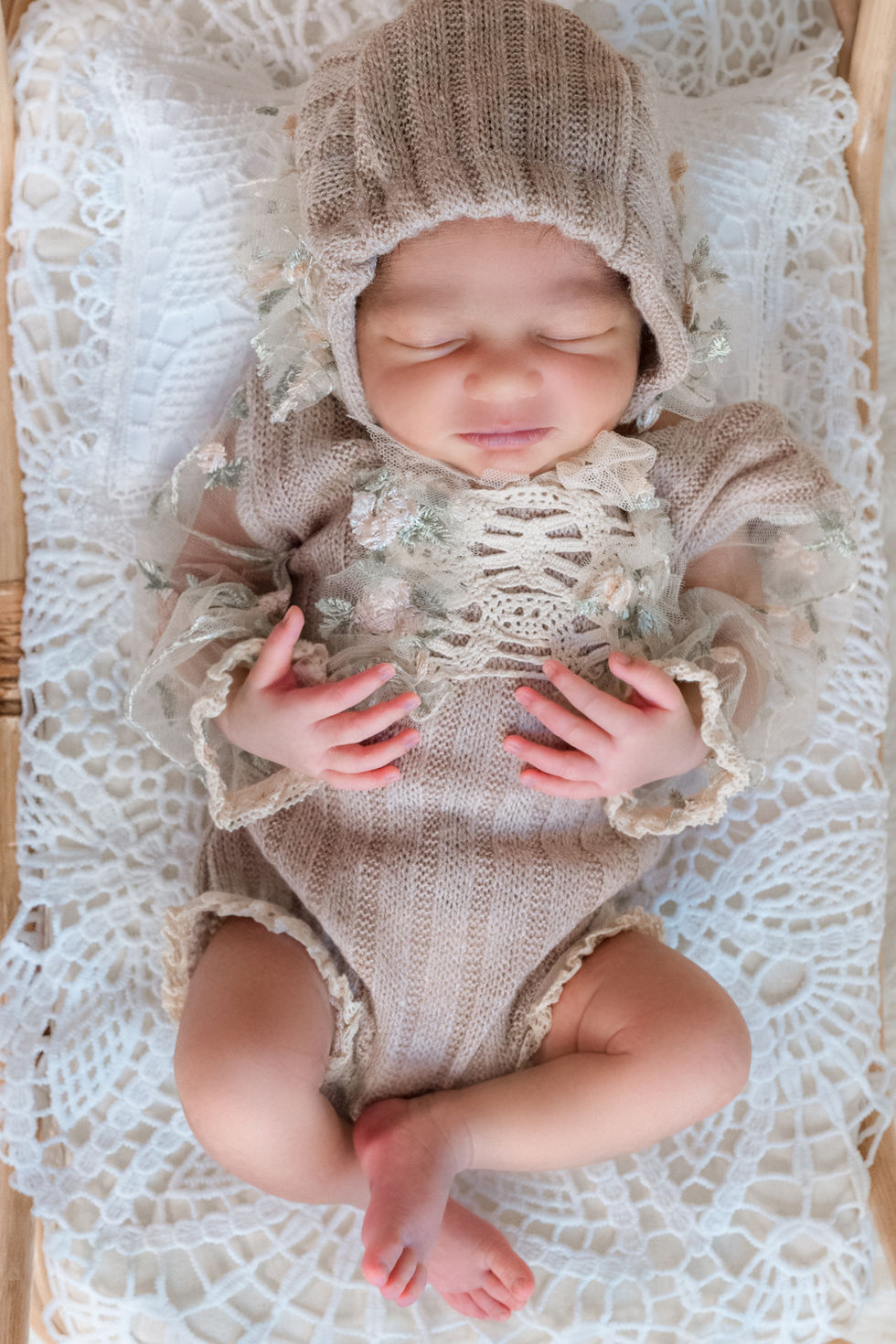 NewbornTejaswiAndBabyAddy00025