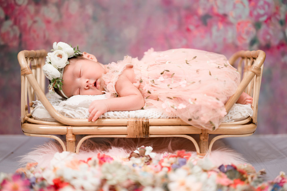 NewbornDonnaAndBabyIsabella-119-Edit