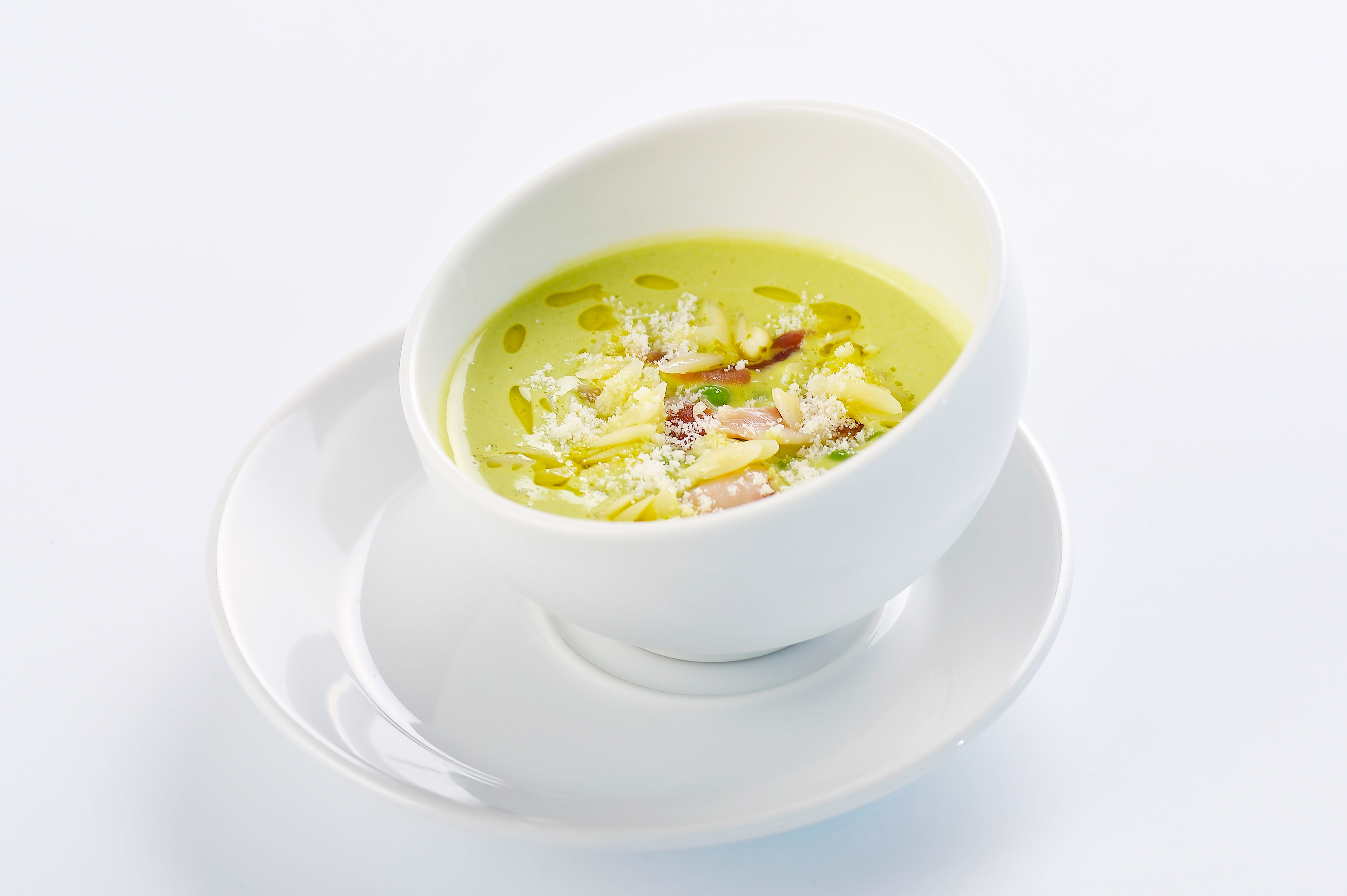 Chilled green peas soup