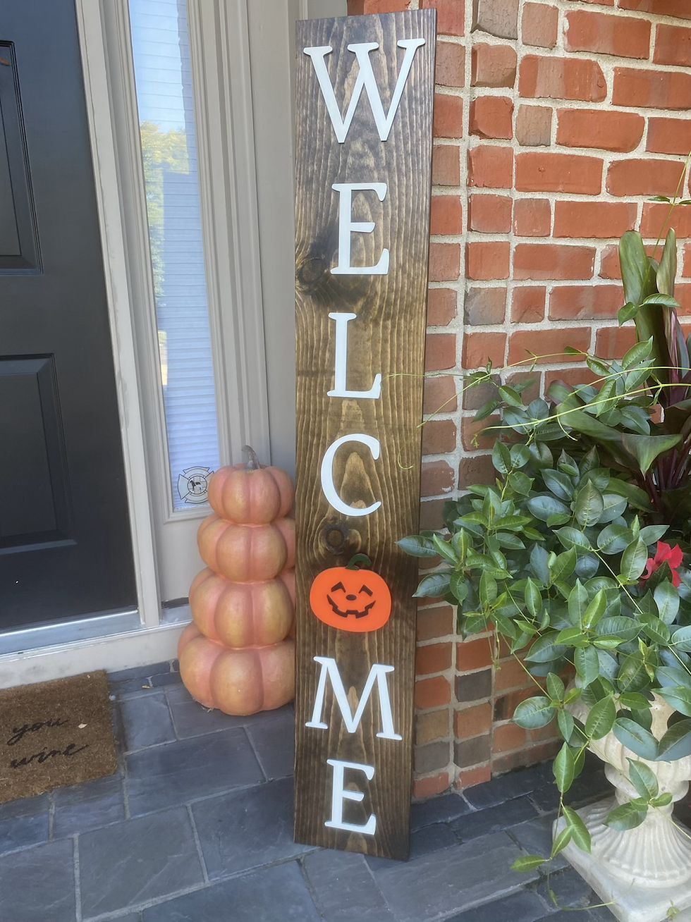 Thumbnail: Front Porch Welcome Sign w/interchangeable ‘O’
