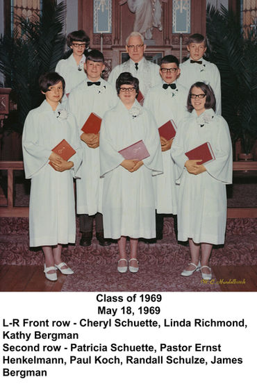 44 Cross Lutheran Confirmation 1969 01_edited-1.jpg