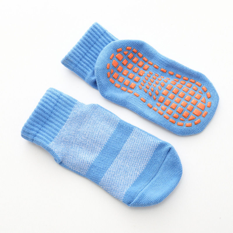 Thumbnail: WD486: Non-slip Gripper Socks - Middle Leg of Stocking