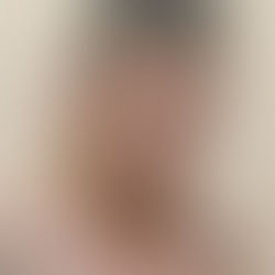 A Polícia Civil solicita ampla divulgação da imagem do suspeito de homicídio contra a própria companheira.