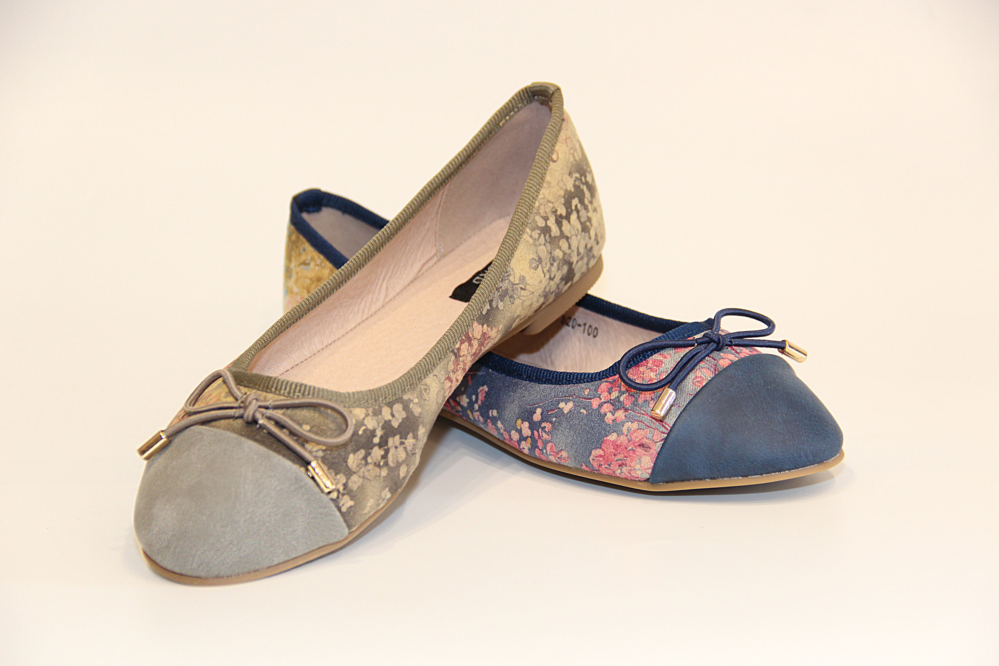 בובה פרחונית