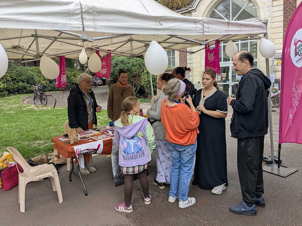 De belles rencontres au Village des Associations à la Mairie de Quartier de Lille ST Maurice
