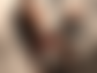 Jo warming up his body kick before a fight.