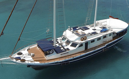 gulet AURUM in Croatia at anchor 1