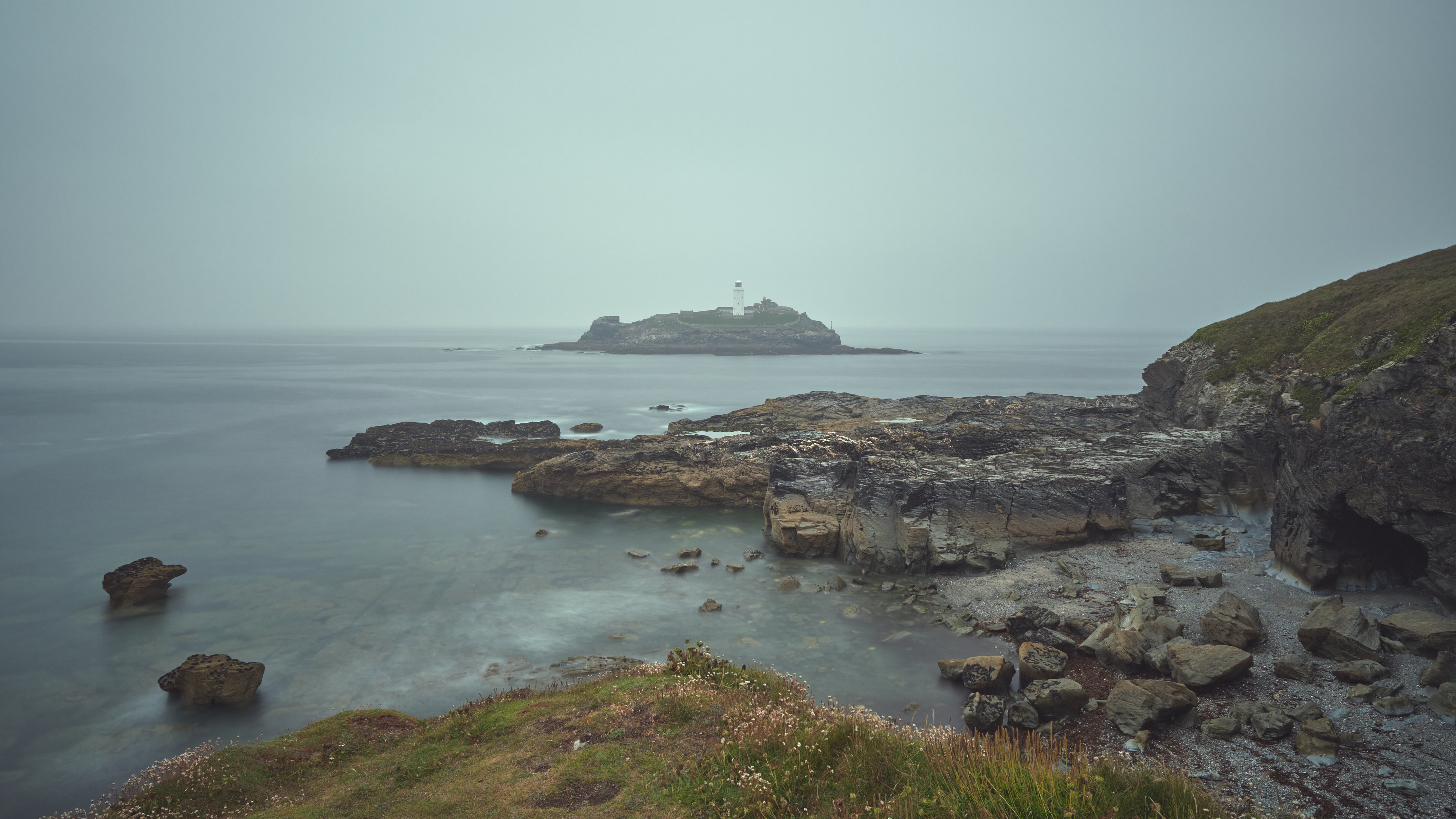 Le phare dans la brume