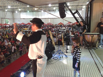 Foto Feira_edited.jpg