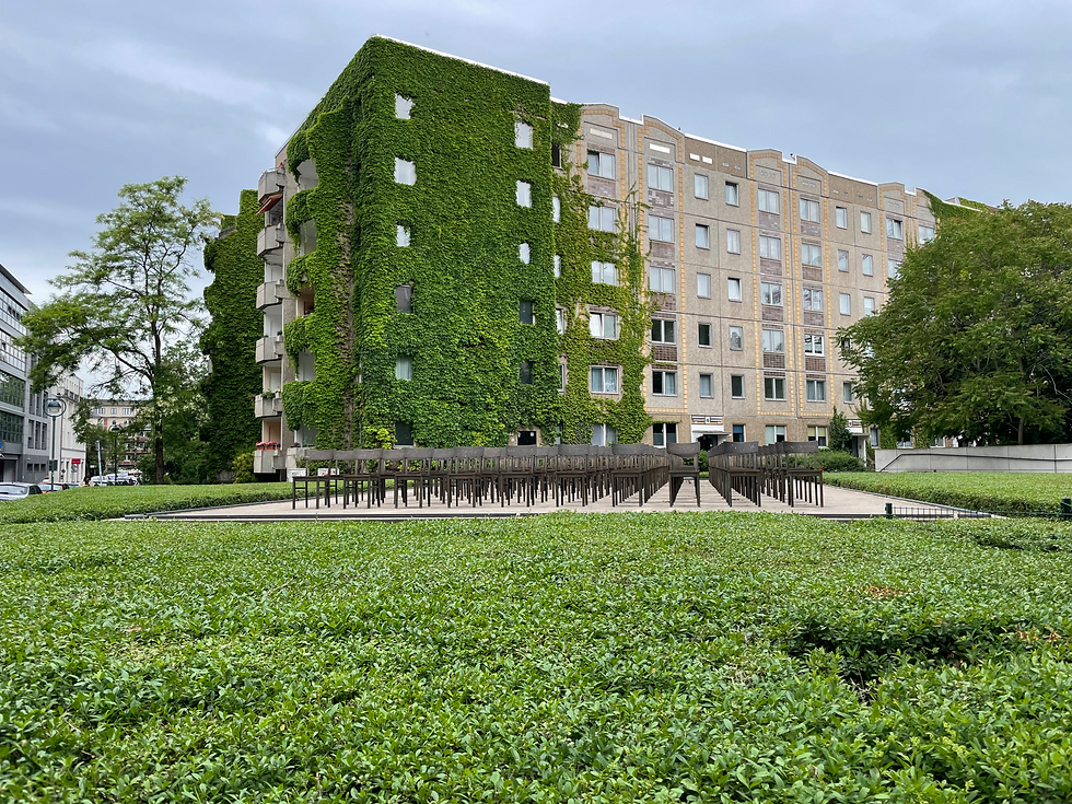Empty bronze chairs monument at leipzig