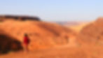 Corridor de l'Aderg, couloir de sable rouge entre les plateaux de l'Adrar, raid moto Mauritanie L'Œil du Sahara
