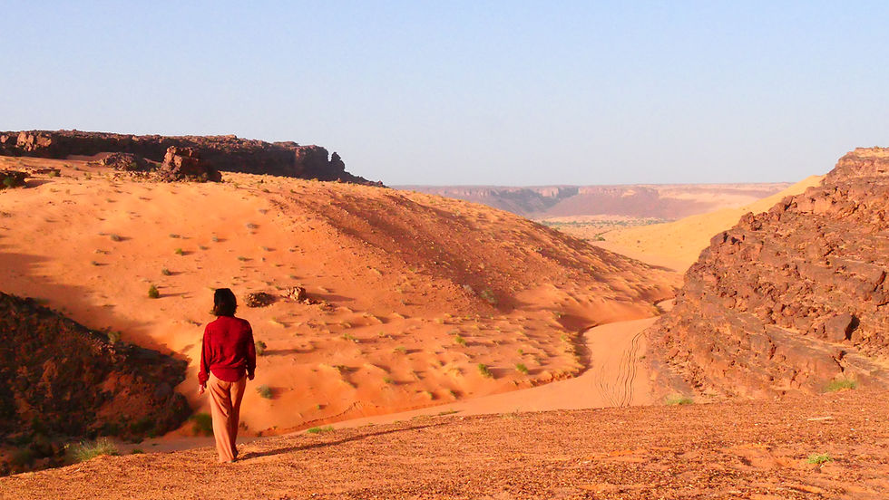 Passe de Tifoujar dans l'Adrar mauritanien — raid moto La Transversale de l'Adrar