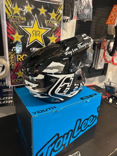 Troylee OVERLOAD CAMO youth GP helmet - Medium