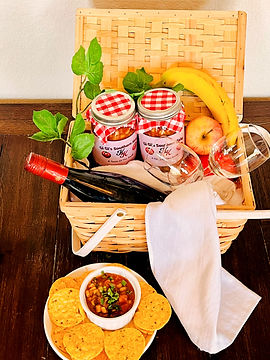 Basket, Wine Fruit KK_edited.jpg