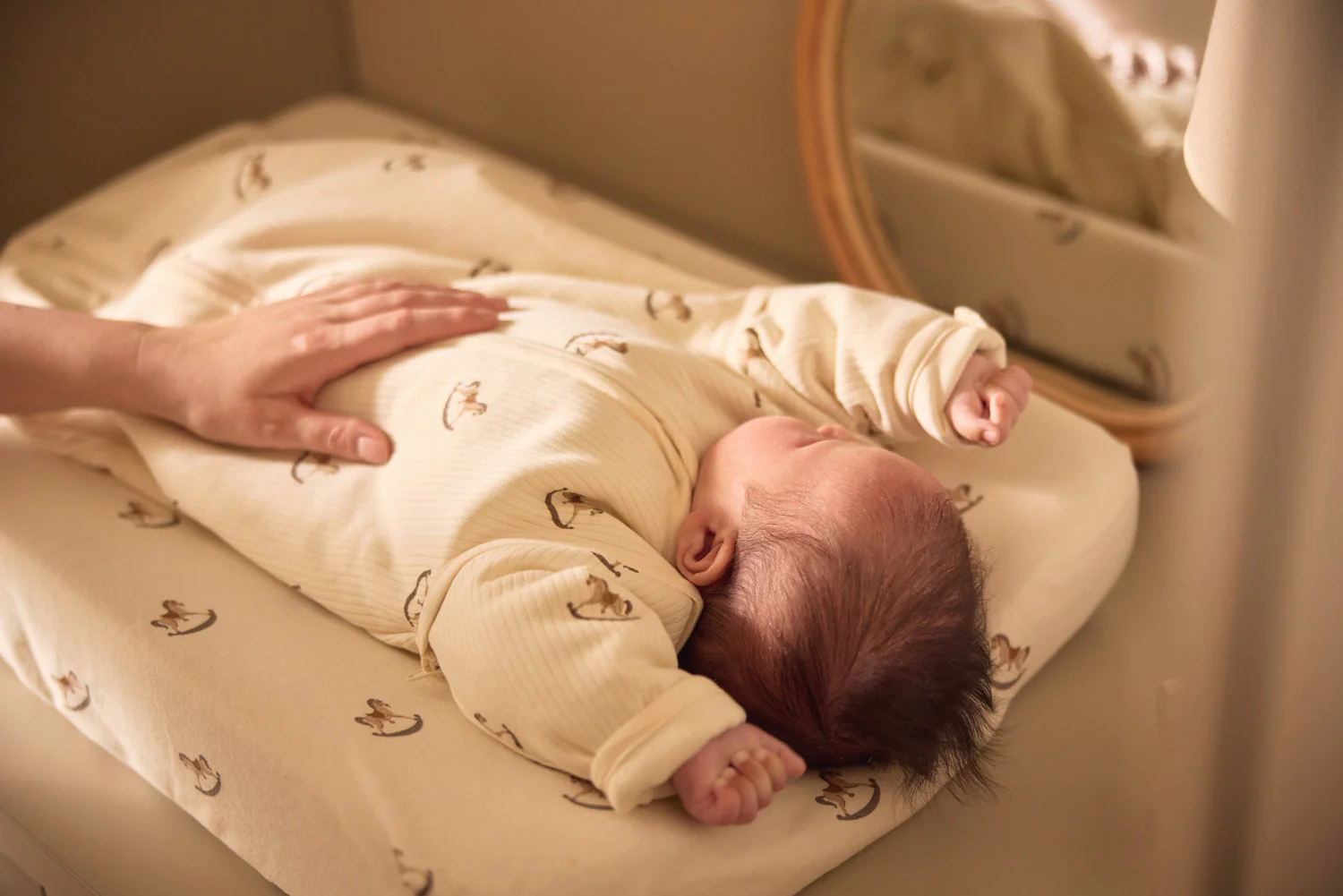 baby sleeps in his sleeping bag. χειμερινοσ βρεφικοσ υπνοσακοσ