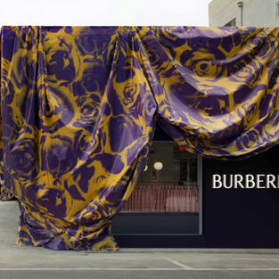 Burberry Streets 'Seongsu Rose' Installations, Seoul South Korea.