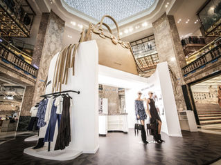 Michael Kors Hamilton Moderne Pop-Up Installation, Galleries Lafayette Champs-Élysées Paris.