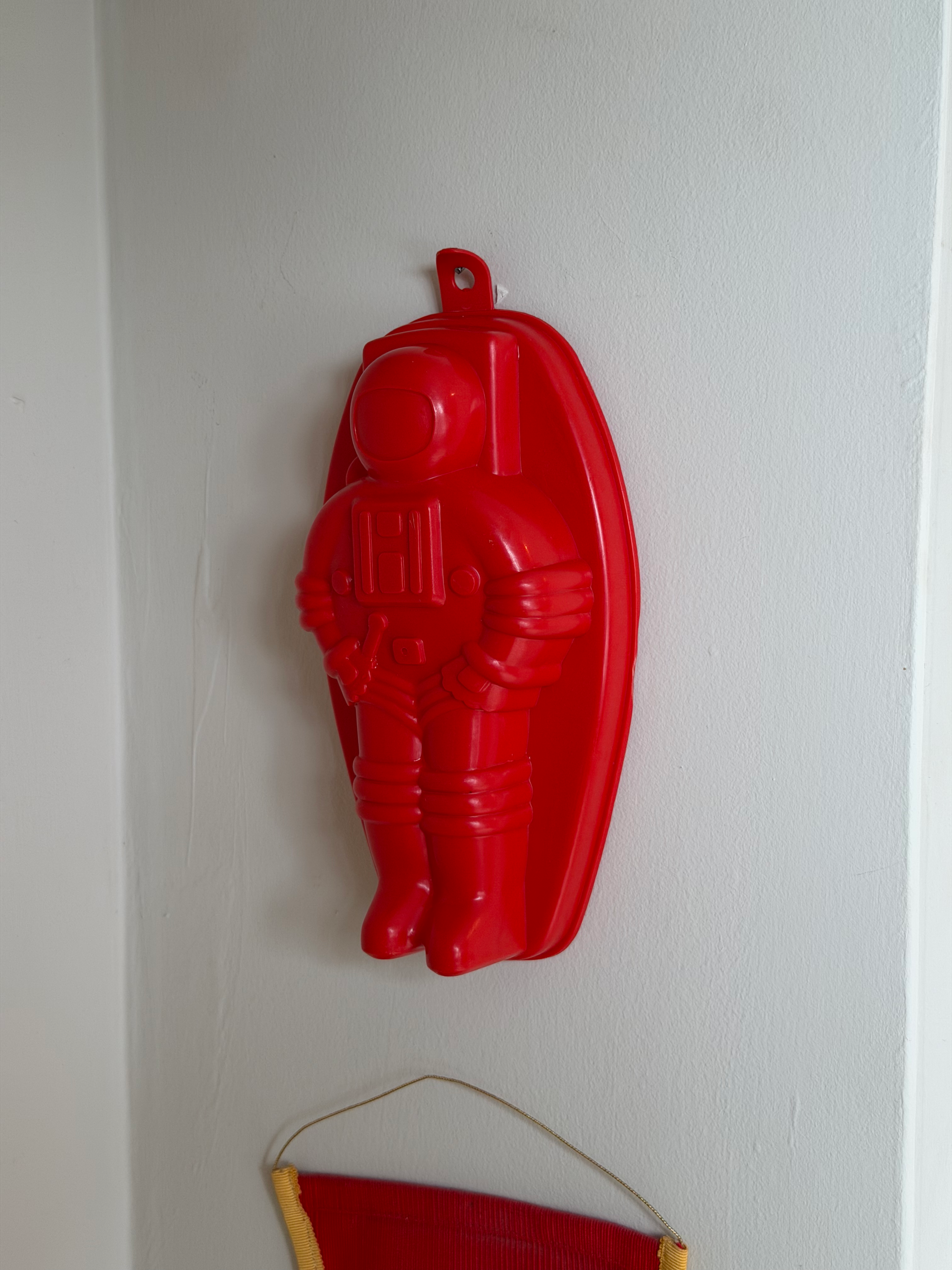 Spaceman Wall Mould