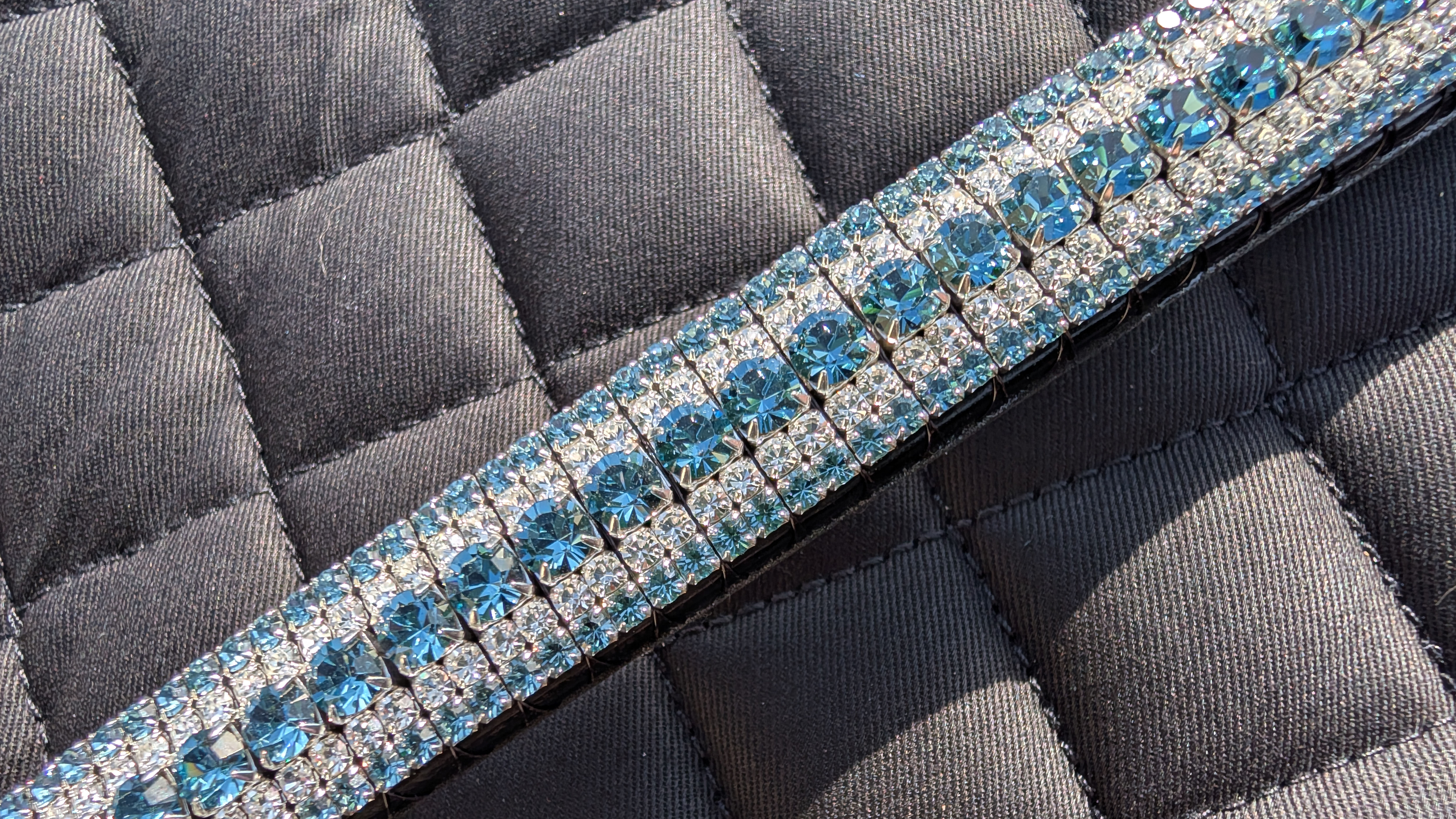 5 Row Prestige - Small Pony 13" - Smoked Sapphire/Crystal - Black Leather