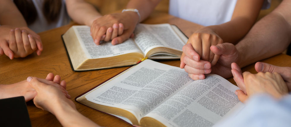 crianças-aprendendo-a-biblia