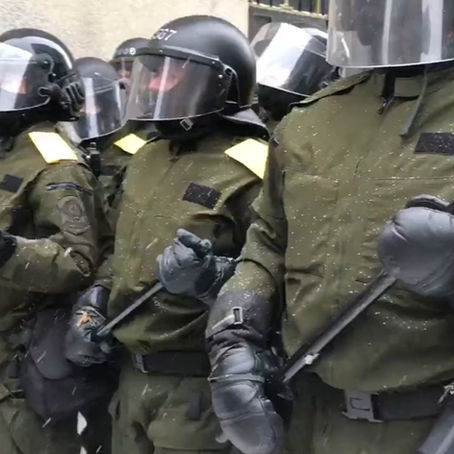 Tyranny spreads in Canada as police brutally assault peaceful protesters